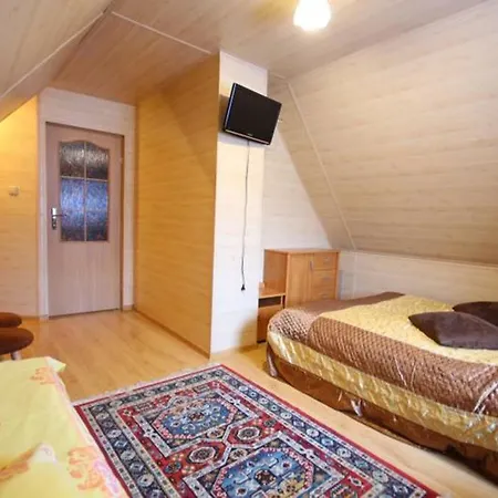 Goscinne U Moni Homestay szállás *