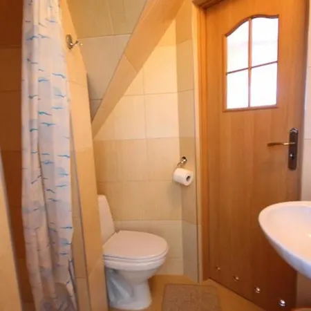 Goscinne U Moni Homestay szállás *